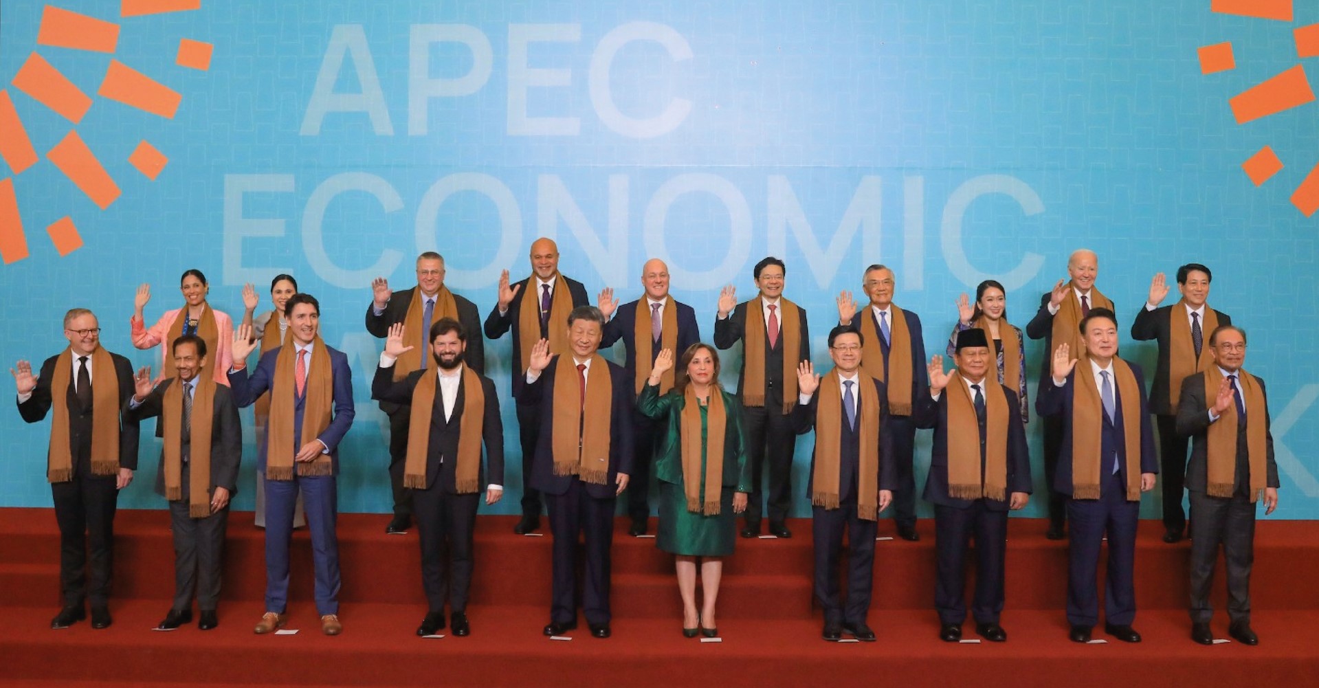 El Foro de Cooperación Asia-Pacífico (APEC) en Perú y la desconexión de Dina Boluarte